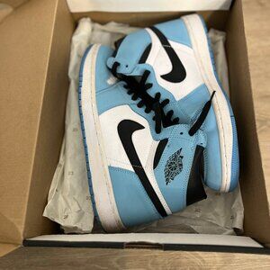 University Blue Jordan 1 Retro High OG